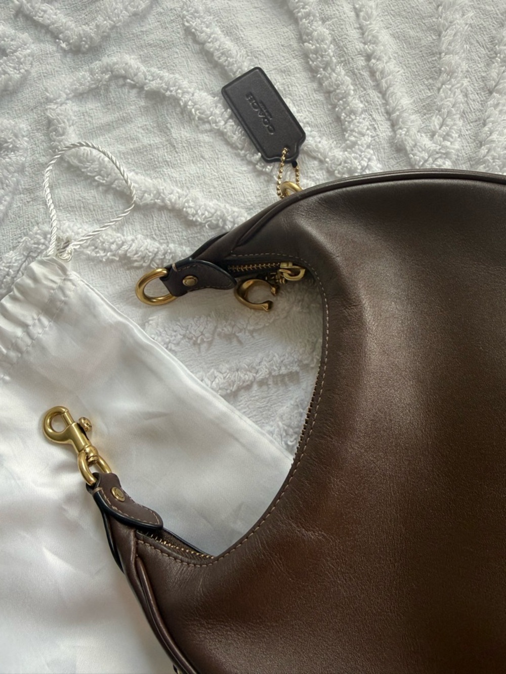 COACH Women's Glovetanned Leather Jonie Bag 22 - Picture 3 of 7